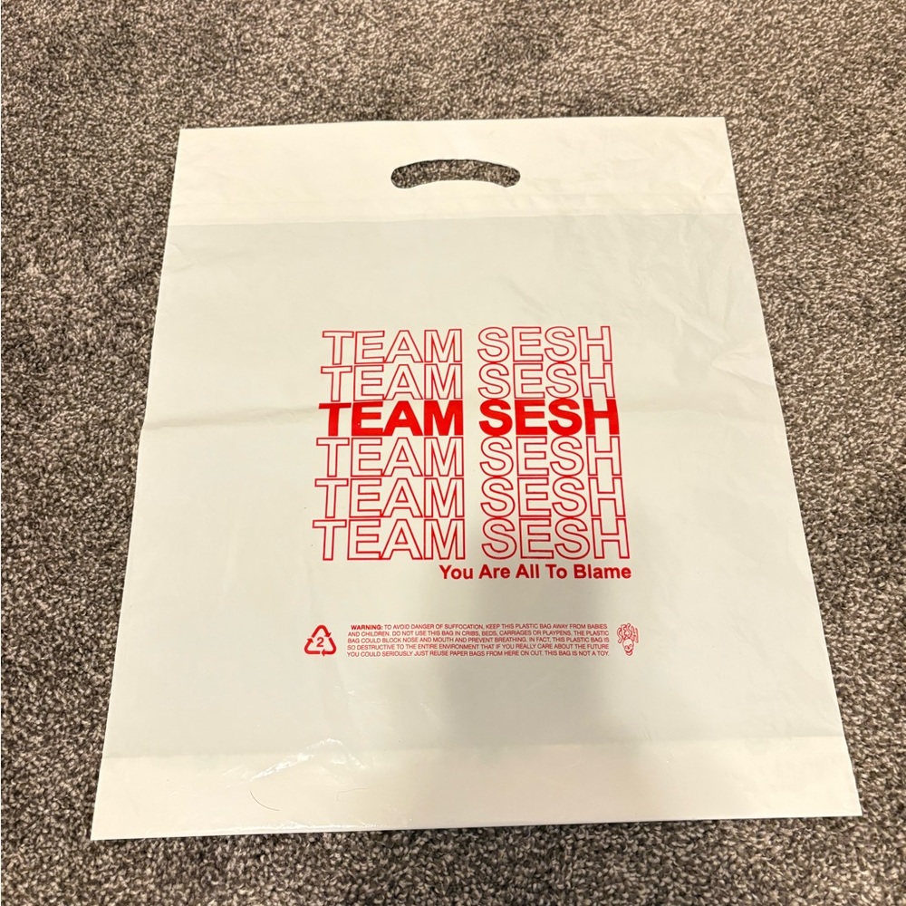 Teamsesh merch bag